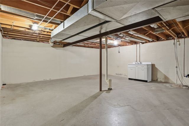 120 Oak Lane, Brighton, NY 14610