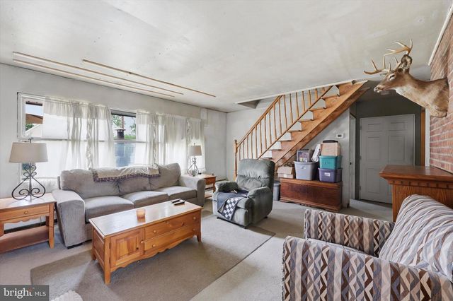 59 CORAL LN, Levittown, PA 19055