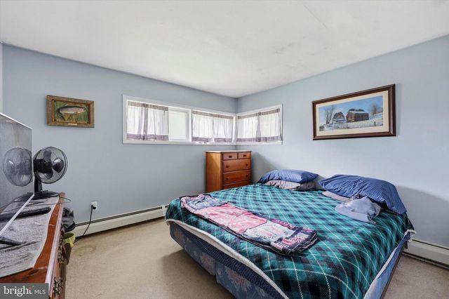59 CORAL LN, Levittown, PA 19055