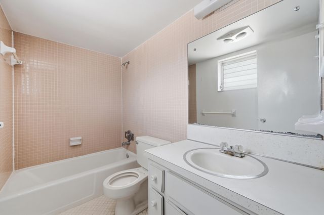 322 N Federal Highway 139, Deerfield Beach, FL 33441