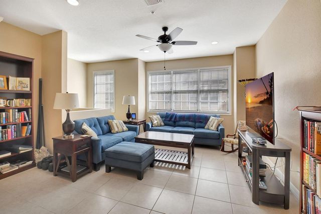 117 Harbors Way, Boynton Beach, FL 33435