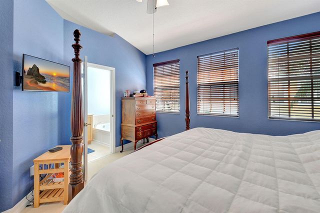 117 Harbors Way, Boynton Beach, FL 33435