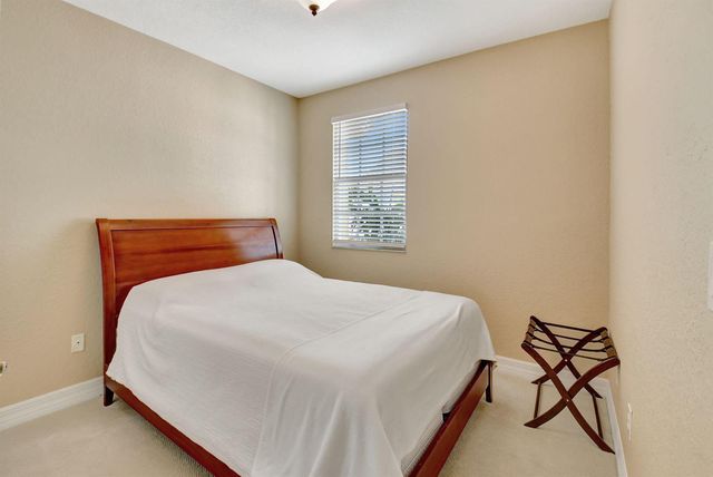 117 Harbors Way, Boynton Beach, FL 33435