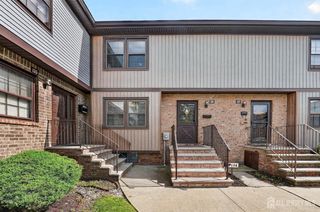 136 Highview Drive, Woodbridge Proper, NJ 07095