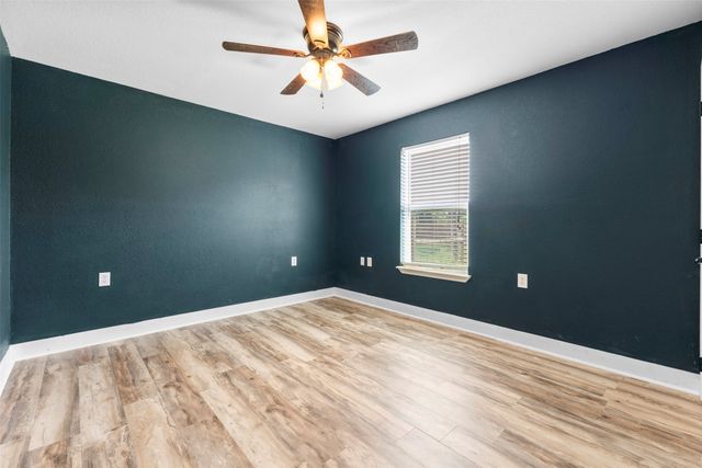 5729 County Road 402, Grandview, TX 76050