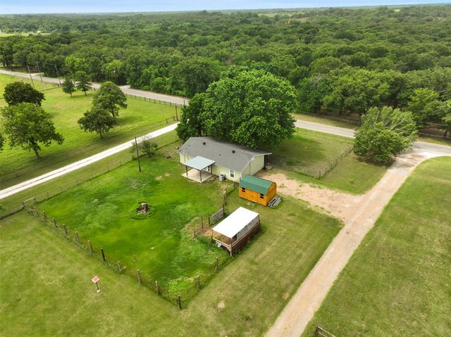 5729 County Road 402, Grandview, TX 76050