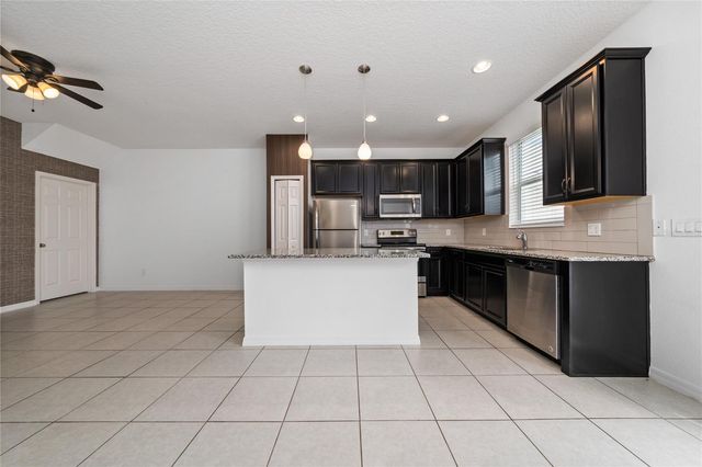 2588 SEDGE GRASS WAY, Orlando, FL 32824