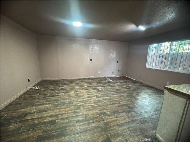 2200 E 105th, Los Angeles, CA 90007