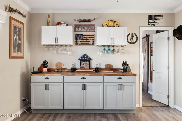 26243 N VINEYARD Lane, Paulden, AZ 86334