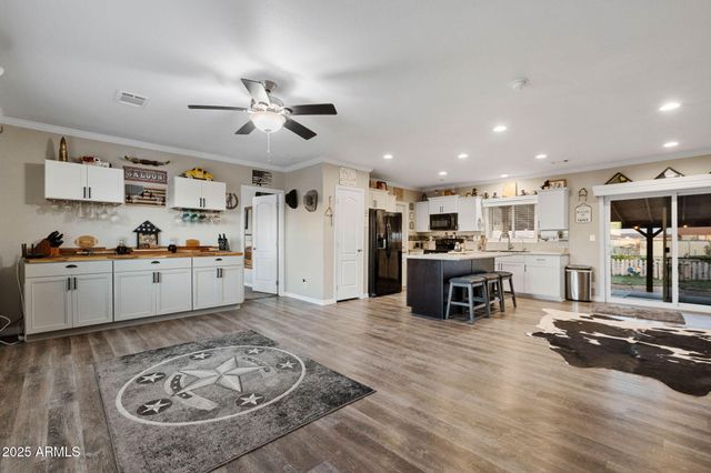 26243 N VINEYARD Lane, Paulden, AZ 86334