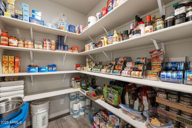 26243 N VINEYARD Lane, Paulden, AZ 86334