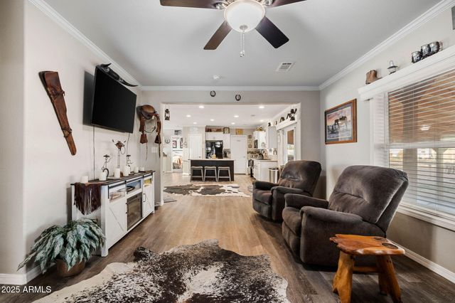 26243 N VINEYARD Lane, Paulden, AZ 86334