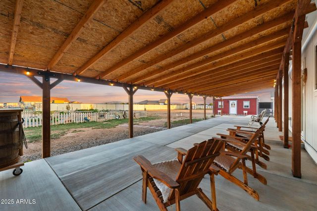 26243 N VINEYARD Lane, Paulden, AZ 86334