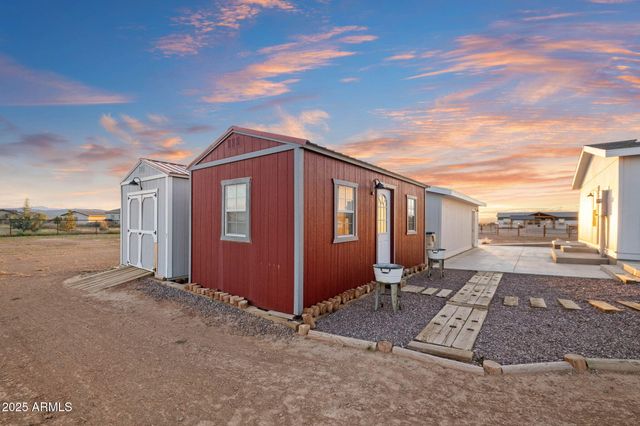 26243 N VINEYARD Lane, Paulden, AZ 86334