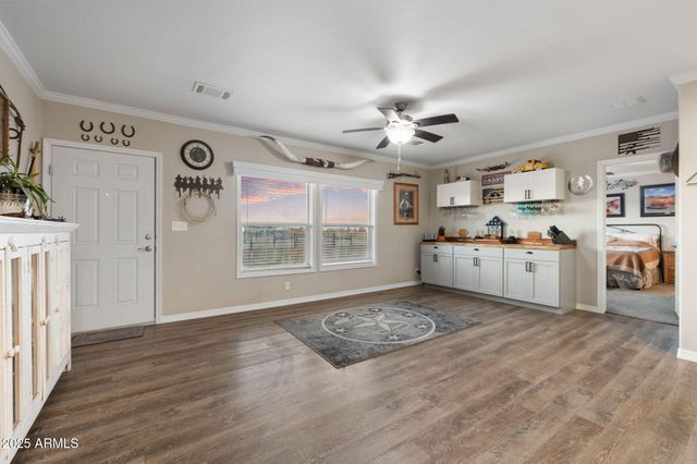 26243 N VINEYARD Lane, Paulden, AZ 86334