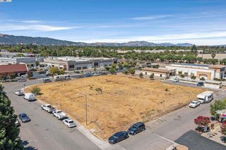 3595 Utah St, Pleasanton, CA 94566