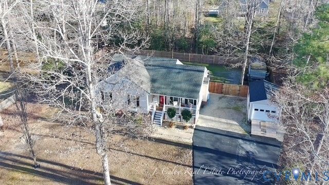 5671 Buckhunt Ln, New Kent, VA 23124
