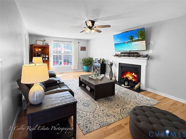 5671 Buckhunt Ln, New Kent, VA 23124