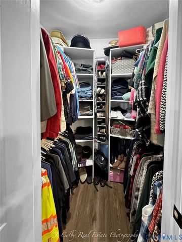 5671 Buckhunt Ln, New Kent, VA 23124