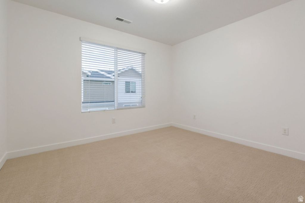 Image 13 of property listing at 3673 W GOLDEN SKY LN, South Jordan, UT 84009