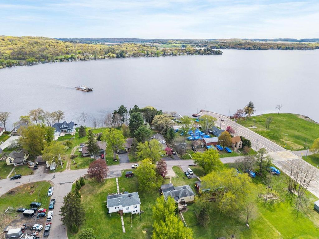 217 Palisade St. Street, Merrimac, WI 53561
