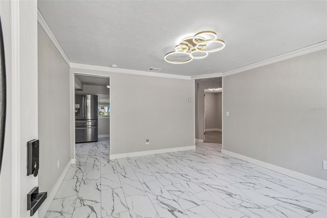 1614 E MAPLE AVENUE, Tampa, FL 33604