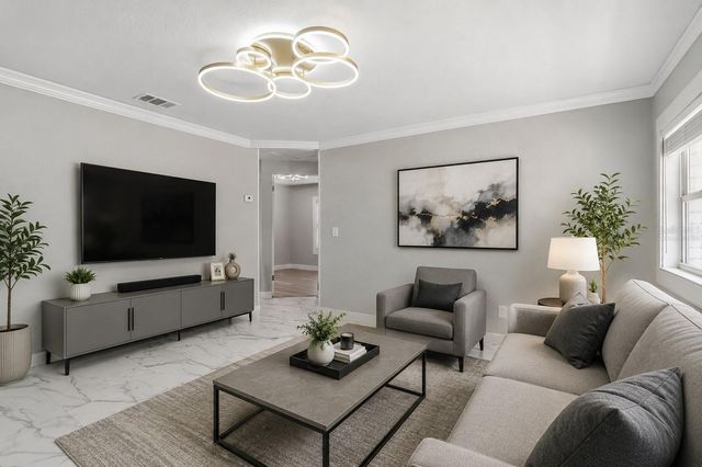 1614 E MAPLE AVENUE, Tampa, FL 33604