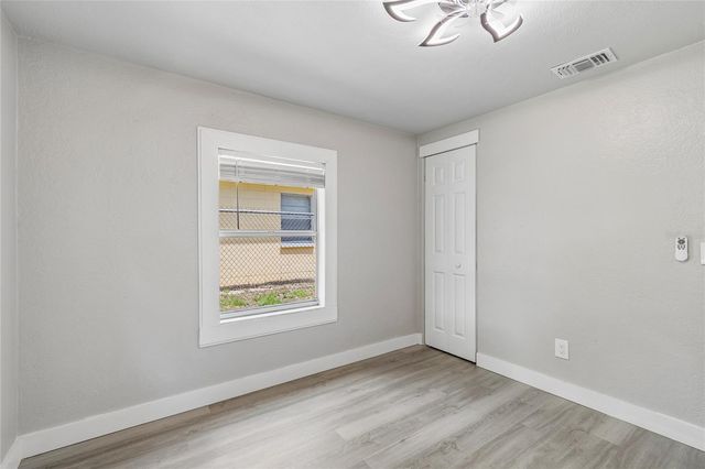 1614 E MAPLE AVENUE, Tampa, FL 33604