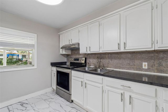 1614 E MAPLE AVENUE, Tampa, FL 33604