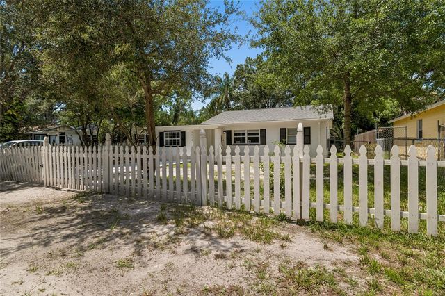 1614 E MAPLE AVENUE, Tampa, FL 33604