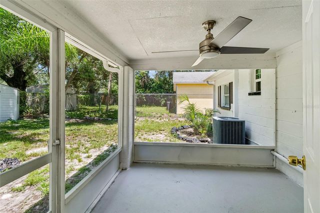 1614 E MAPLE AVENUE, Tampa, FL 33604