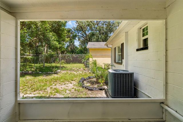 1614 E MAPLE AVENUE, Tampa, FL 33604