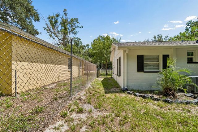 1614 E MAPLE AVENUE, Tampa, FL 33604