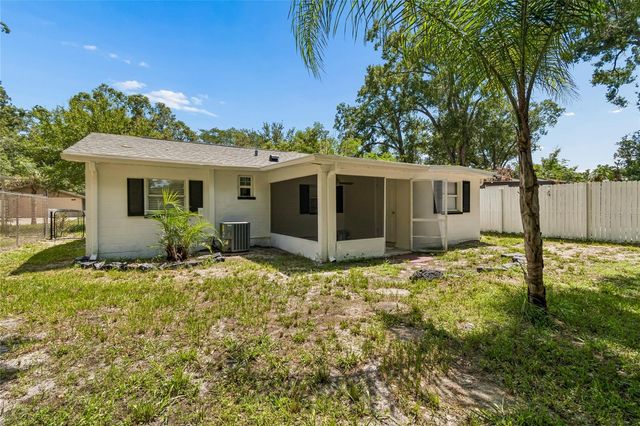 1614 E MAPLE AVENUE, Tampa, FL 33604