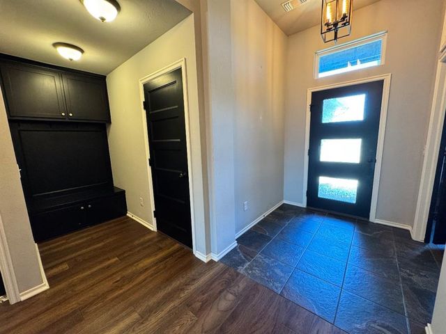 1104 Black Mesa Road, Norman, OK 73071