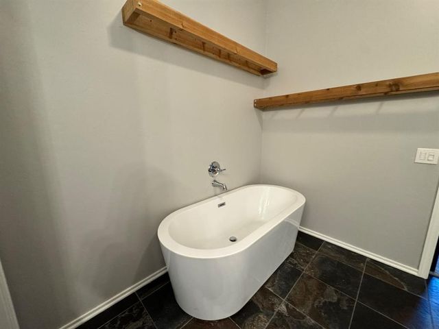 1104 Black Mesa Road, Norman, OK 73071