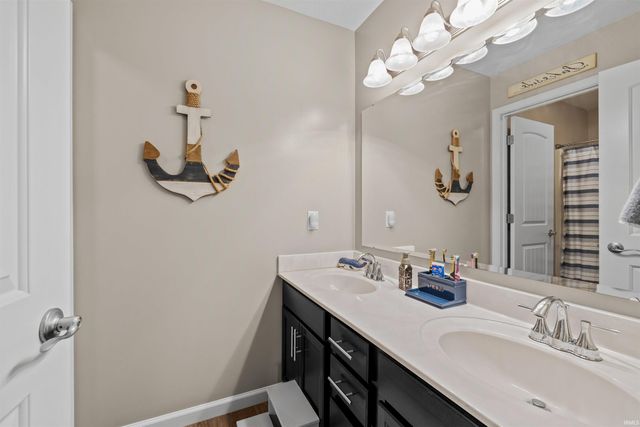 1409 Glen Hollow Drive, Fort Wayne, IN 46814