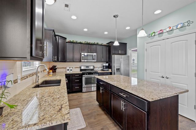 1409 Glen Hollow Drive, Fort Wayne, IN 46814