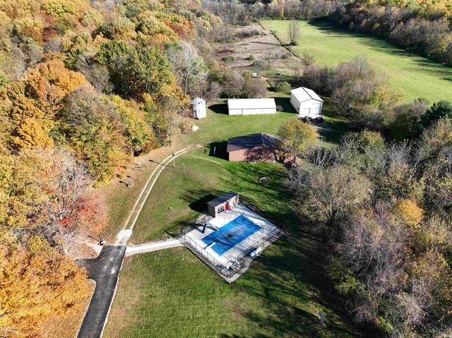 66110 Oak Road, Lakeville, IN 46536