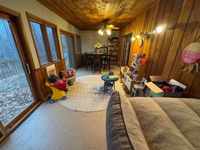 66110 Oak Road, Lakeville, IN 46536