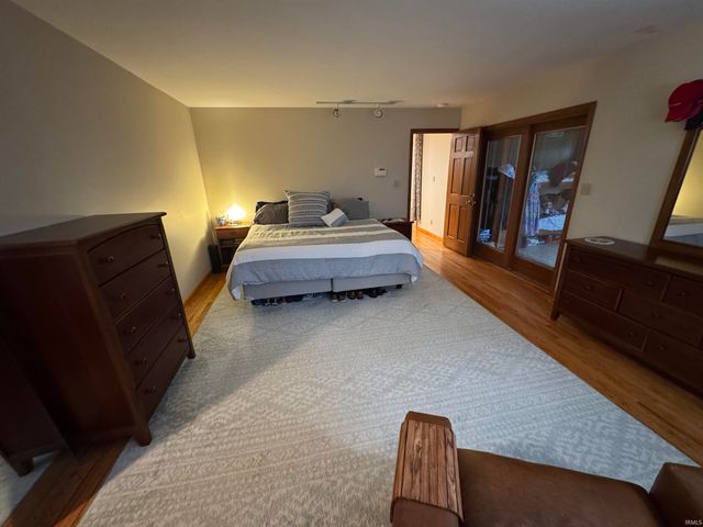 66110 Oak Road, Lakeville, IN 46536