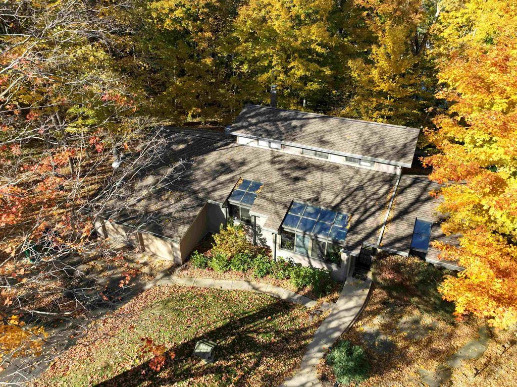 66110 Oak Road, Lakeville, IN 46536