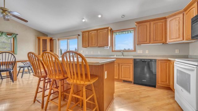 126 Southgate DRIVE, Eden, WI 53019