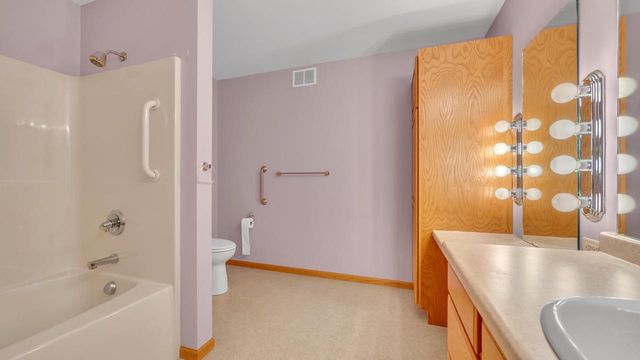 126 Southgate DRIVE, Eden, WI 53019