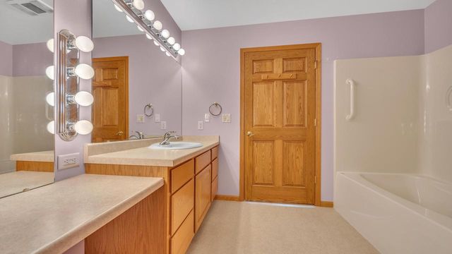 126 Southgate DRIVE, Eden, WI 53019