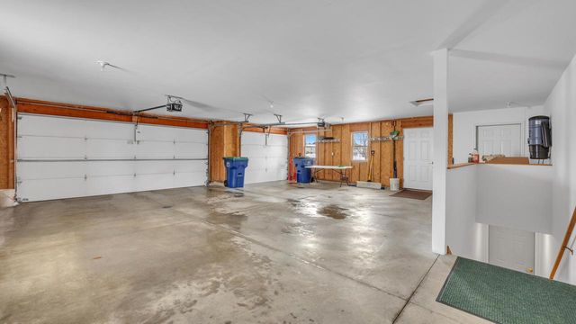 126 Southgate DRIVE, Eden, WI 53019