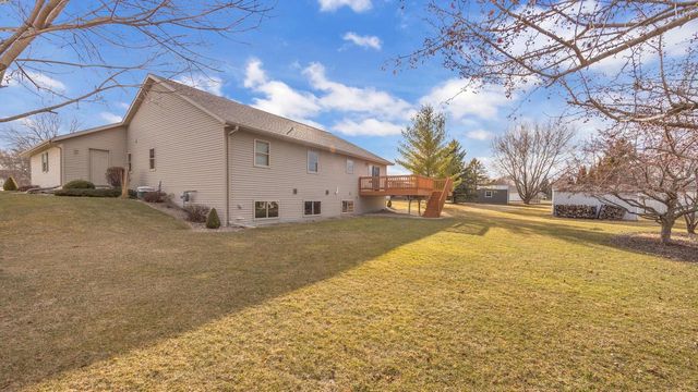 126 Southgate DRIVE, Eden, WI 53019