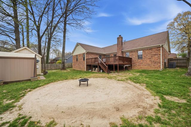 6029 CAMELIA LN, Bartlett, TN 38134