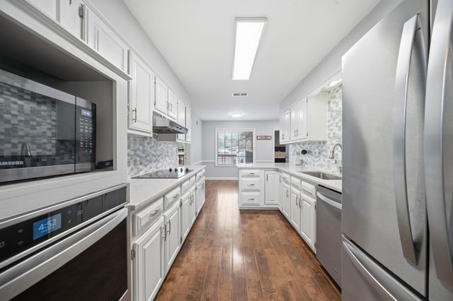 6029 CAMELIA LN, Bartlett, TN 38134