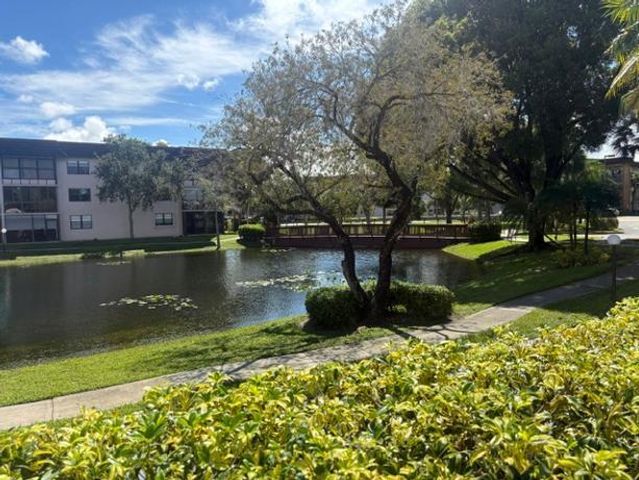 6095 N SABAL PALM Boulevard 308, Tamarac, FL 33319